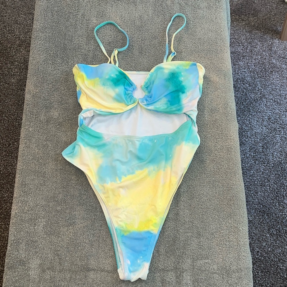 One Piece “O” Ring Cutout Swimsuit